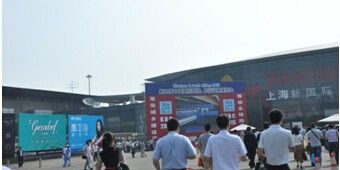 鹰卫浴携全新科技材料震撼上海国际卫浴展