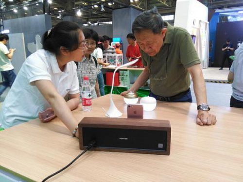 鸿雁“全屋智能解决方案”亮相2017杭州(国际)未来生活节