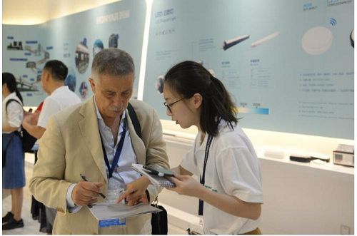 鸿雁“智能家居生活馆”成广州光亚展焦点