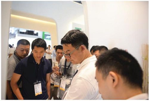 鸿雁“智能家居生活馆”成广州光亚展焦点