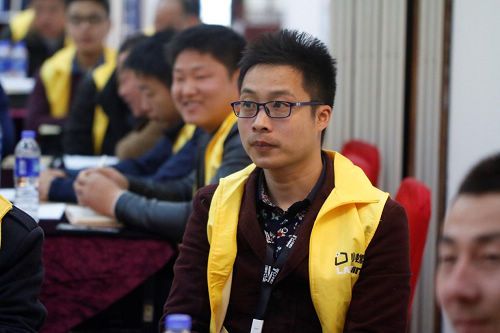 小螺钉“2018战略规划暨城市合作商峰会”在沪举行