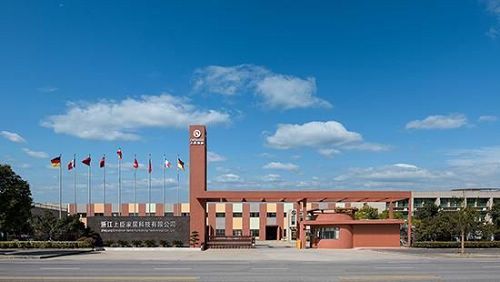 地板加盟首选上臣地板:绿色产品,财富启航