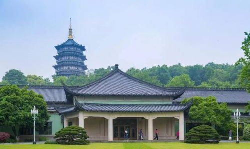 墙面装饰消费升级,墙纸墙布企业如何联合,提升住宅品质价值?