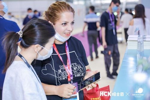 HCK哈士奇携法国百年酒庄联名红酒柜丨参展中国(广州)国际名酒展览会
