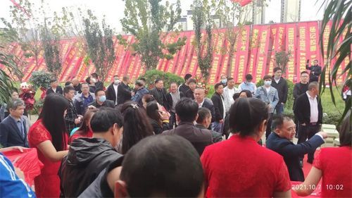 祝贺汤普森陶瓷商丘旗舰店盛大开业!