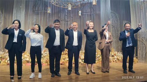 祝贺汤普森陶瓷商丘旗舰店盛大开业!