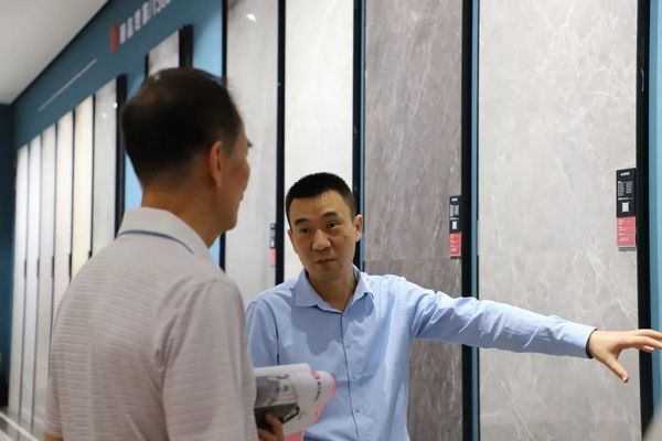 实至名归!陶瓷十大品牌惠万家瓷砖荣获“家装用户喜爱产品”
