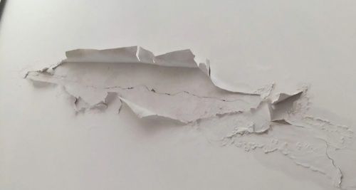 解决墙面掉皮问题,选用美巢家装环保辅料