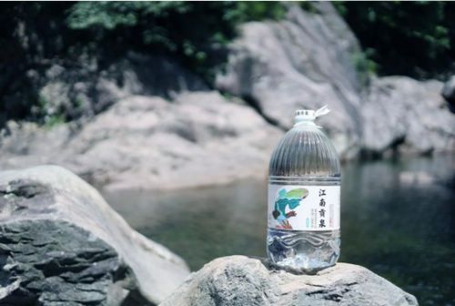 凭借优质水源,江南贡泉在上海异军突起