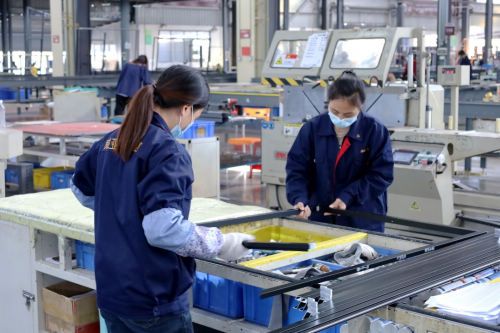 威亚森门窗 | 2022年新品发布会&惠家堡Ⅲ代量产下线仪式