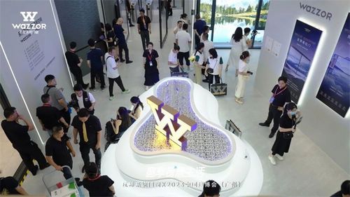 广州建博会首日,瓦瑟系统门窗展位人气火爆!