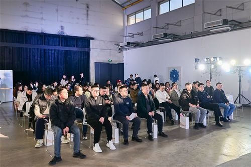 经典与新生对话,东芝携手设计师探寻江城之美