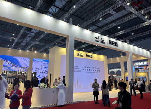 权达水晶 | 闪耀进博会 科技与工艺融合点亮未来