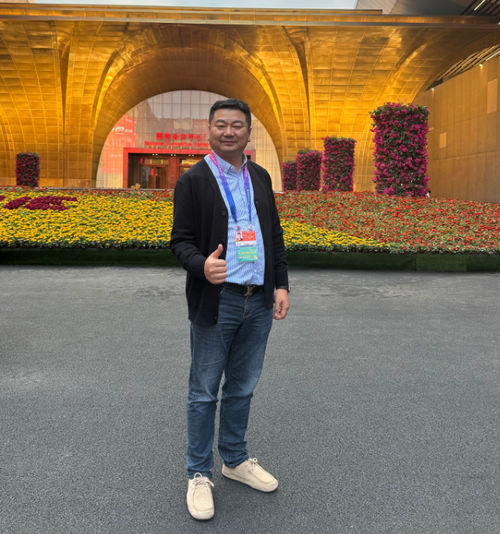 权达水晶 | 闪耀进博会 科技与工艺融合点亮未来