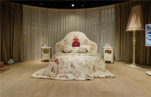 卢森地板上海旗舰店盛大启幕,以“专业地面解决方案”重塑高端家居新体验