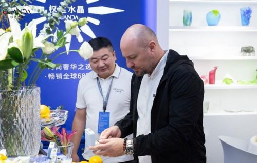 以晶为媒,与光同行 | 权达水晶于广州设计周续写工艺与商业交融的新篇